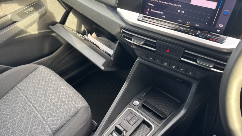 Ford Transit Connect 240 L2 Diesel 2.0 EcoBlue 122ps Limited Van Auto